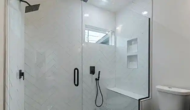 Small Showers with Glass Doors